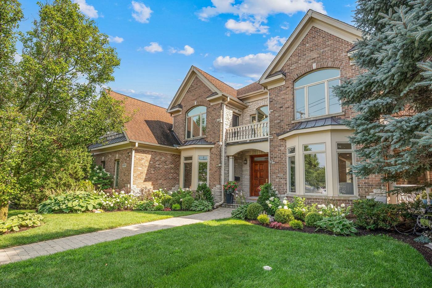 Exterior of 2303 Old Glenview Road in Wilmette, Illinois